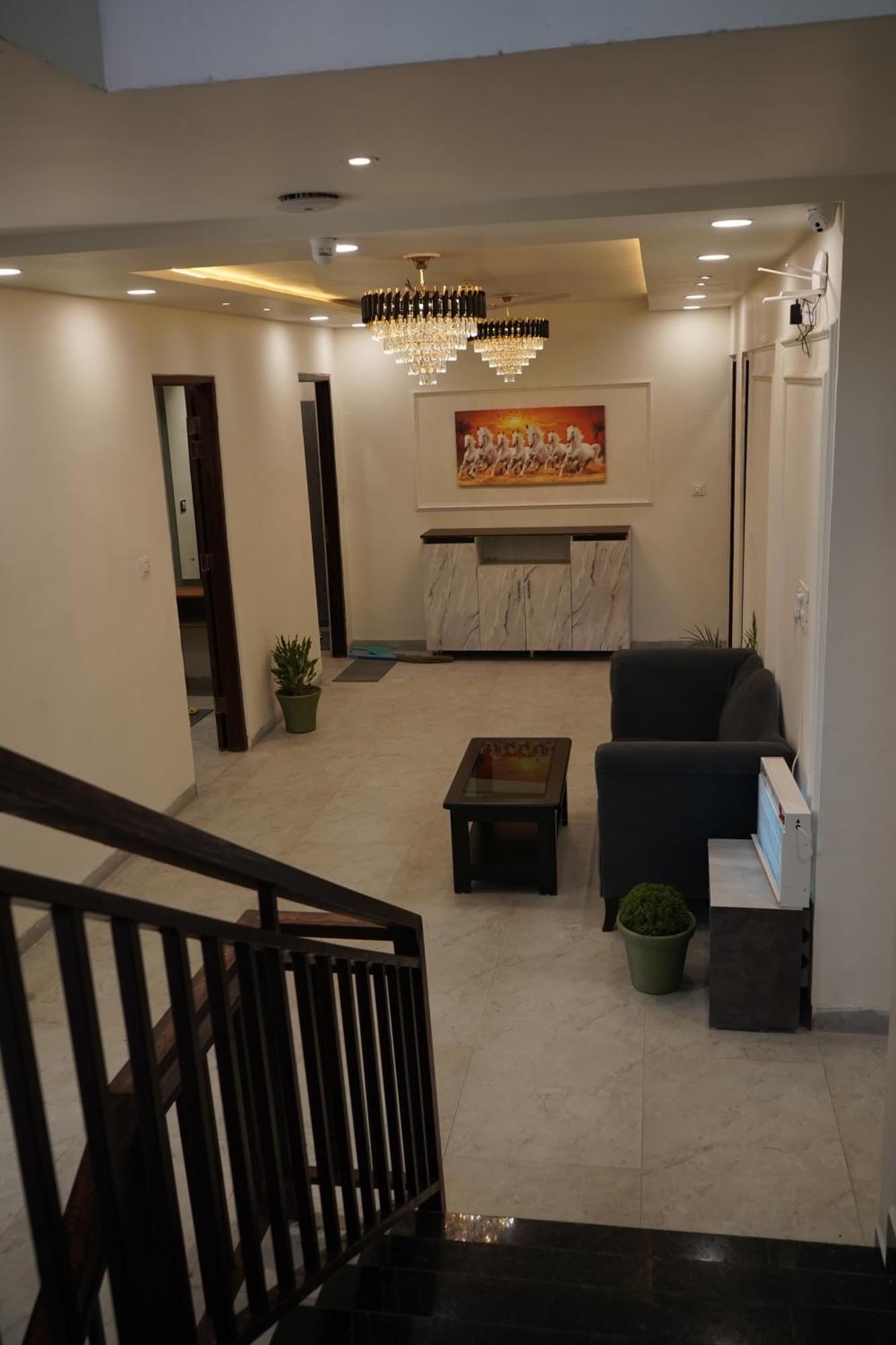 The Grand View Hotel Baijnath Bagian luar foto