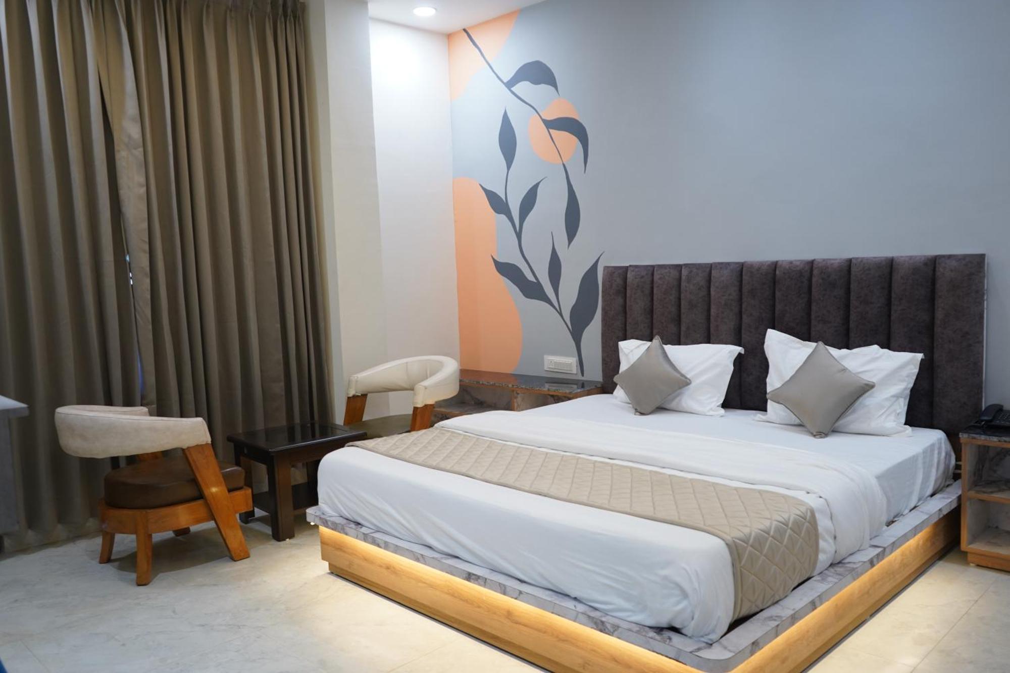 The Grand View Hotel Baijnath Bagian luar foto